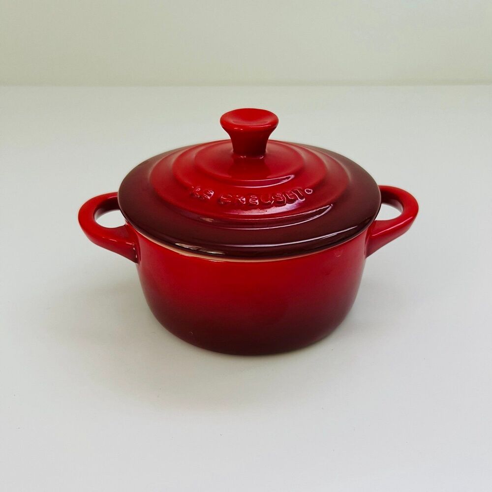LE CREUSET Cerise 10 cm Mini Round Cocotte Covered Casserole 8 fl. oz
